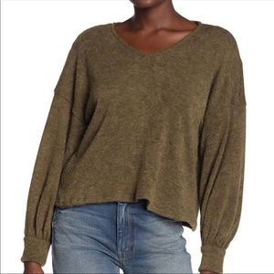 Abound V neck khaki olive dolman sleeve pullover knit sweater size small‎